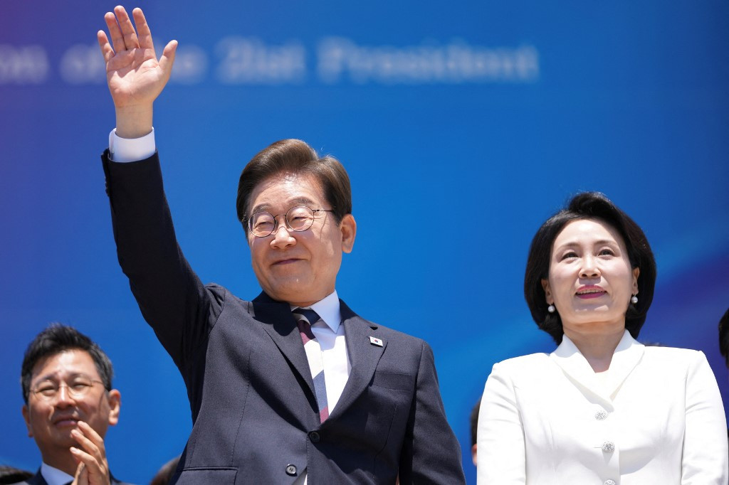 South Korea’s New President Vows to Revive Democracy From 'Near Demise'