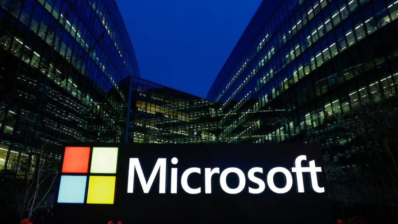 Microsoft Warns of Server Cyberattack Targeting Businesses, Govt