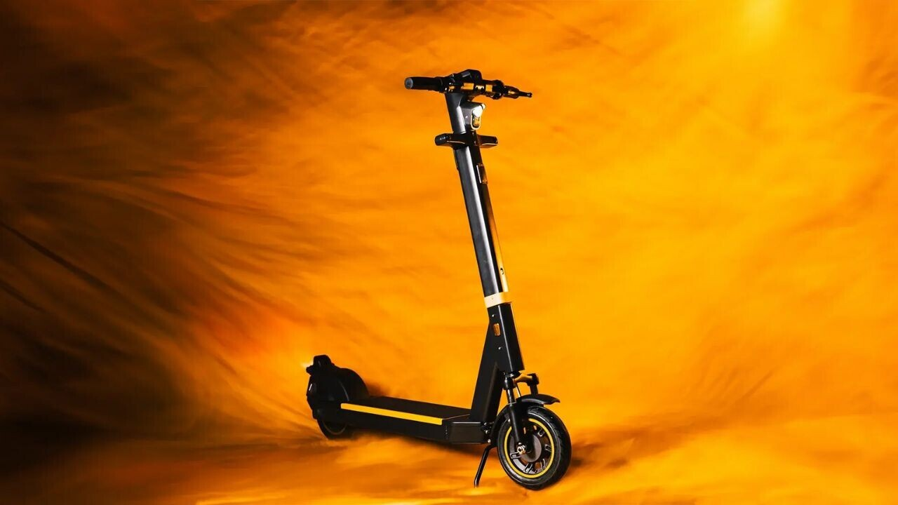 First Legal E-Scooter Launches in the Netherlands for €1,900