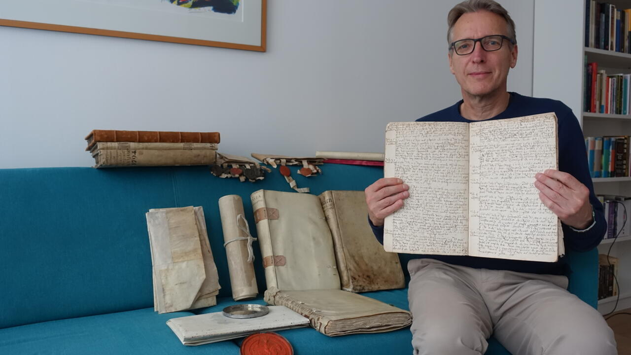 Art World’s ‘Indiana Jones’ Recovers Stolen Historic Documents from The Hague