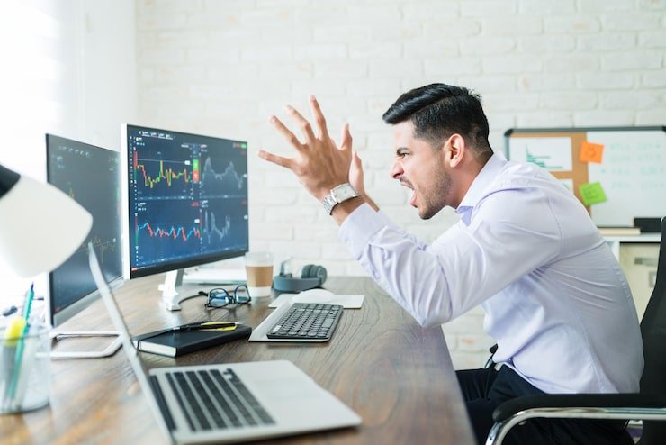 Thruster Finance login dashboard on desktop and mobile 2025
